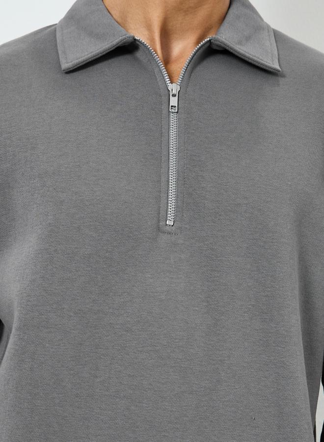 ستايلي طقم منسق من سويت شيرت وجوغر للرجال - Image 3